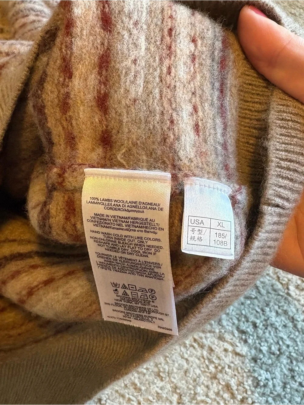 Brooks Brothers Lambs Wool V-Neck Sweater XL Fair Isle Tan Red Cream